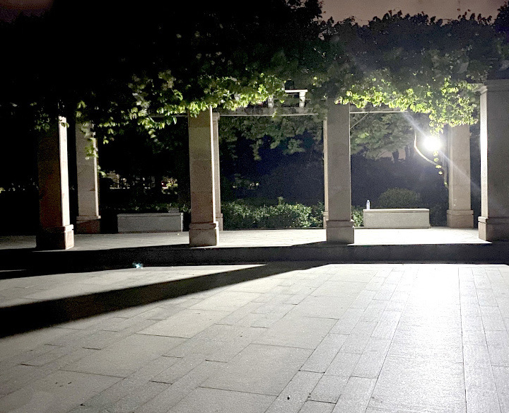 Solar Powered Flood Lights With Remote