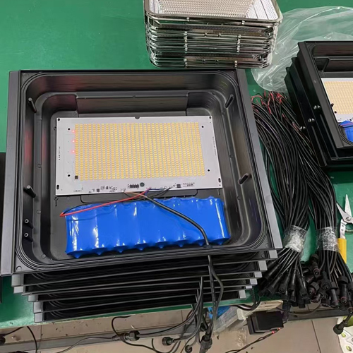 Outdoor Solar Flood Light Fixtures