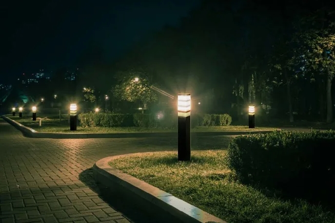 solar garden lights