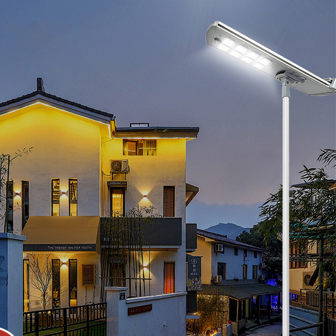 Lampe de rue solaire