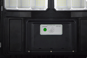 quand les gens arrivent éclairage complet quand les gens partent 15% éclairage